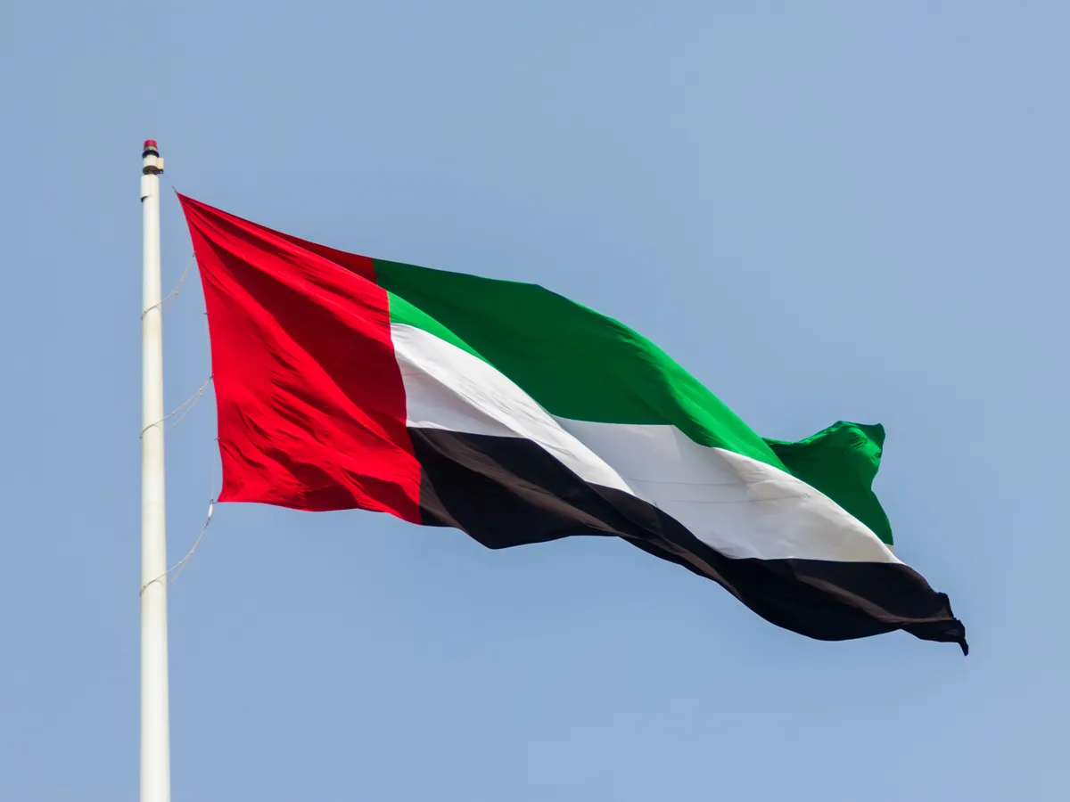 دليل الادخار والاستثمار في الإمارات 2026: خطوات عملية لتنمية ثروتك