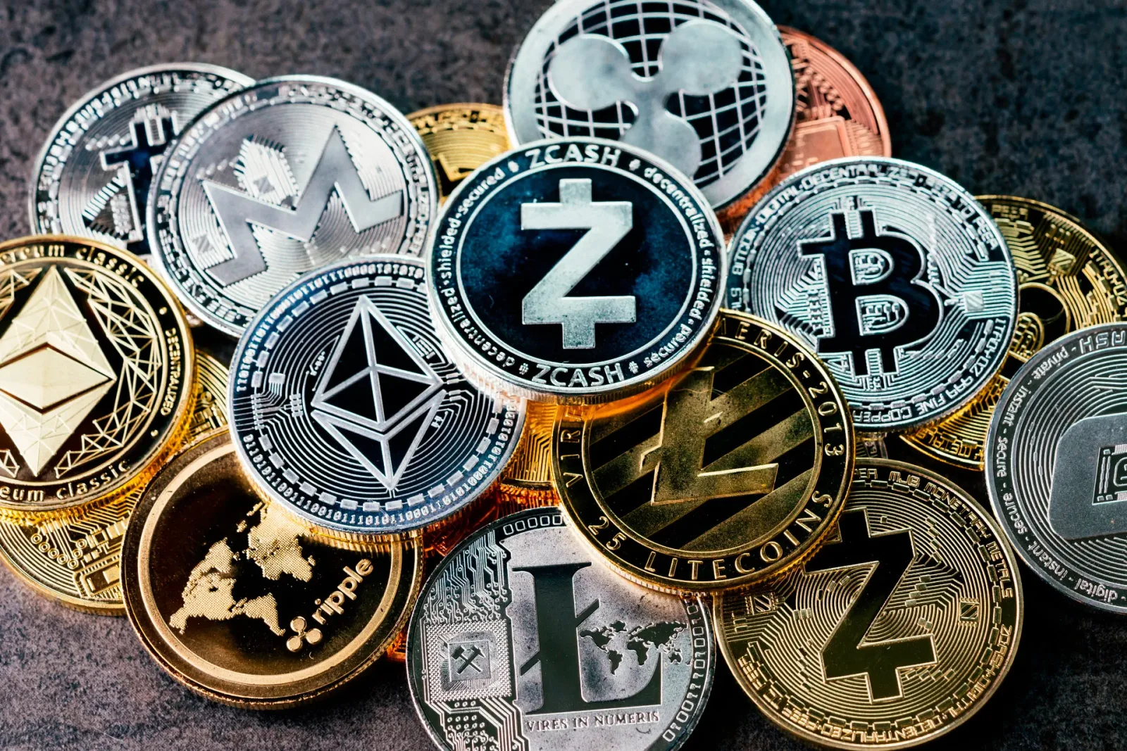 سوق الكريبتو أبريل 2026: خوف شديد وتدفقات خارجة من ETF