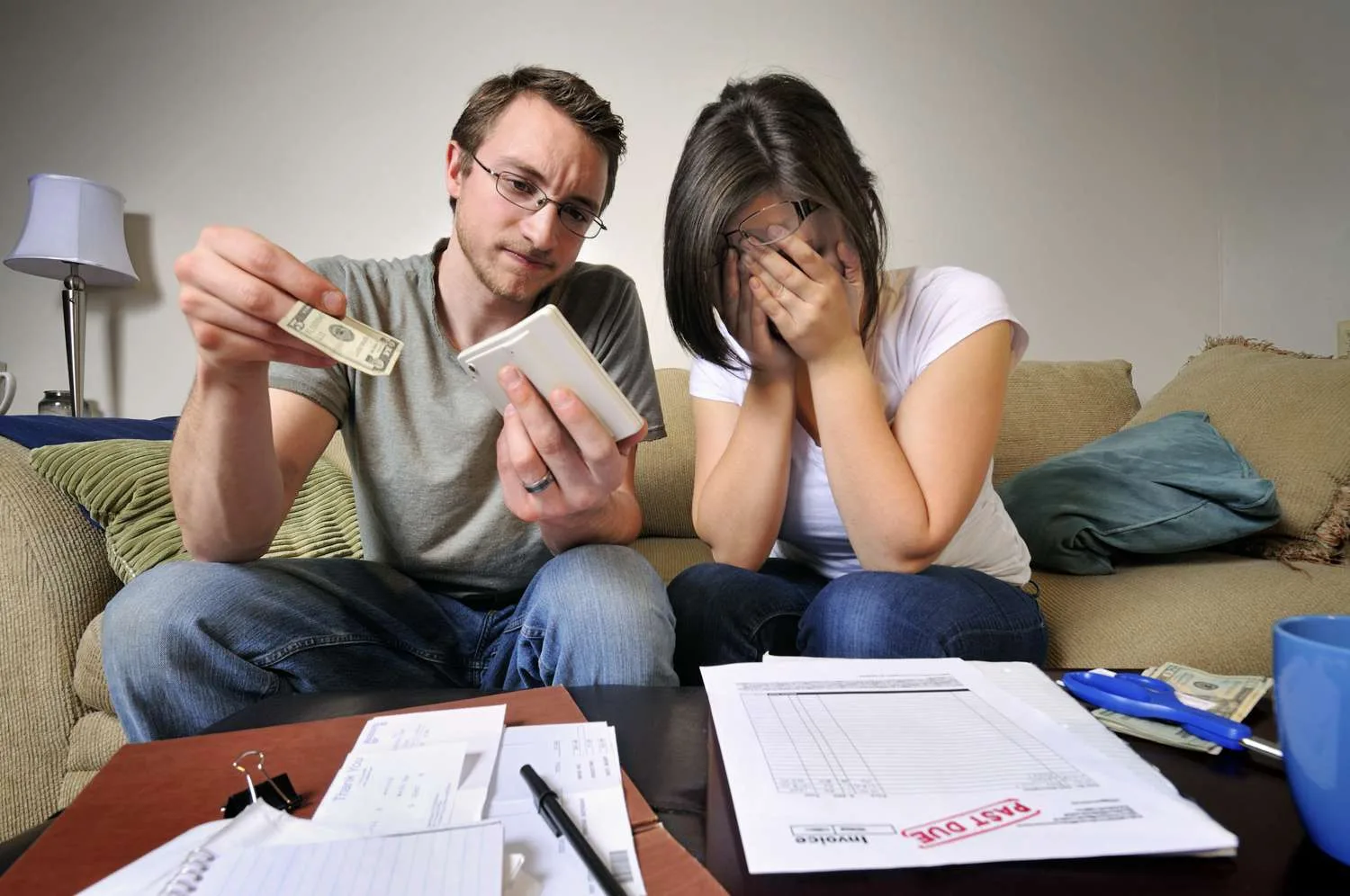 أهم 9 أخطاء مالية شائعة