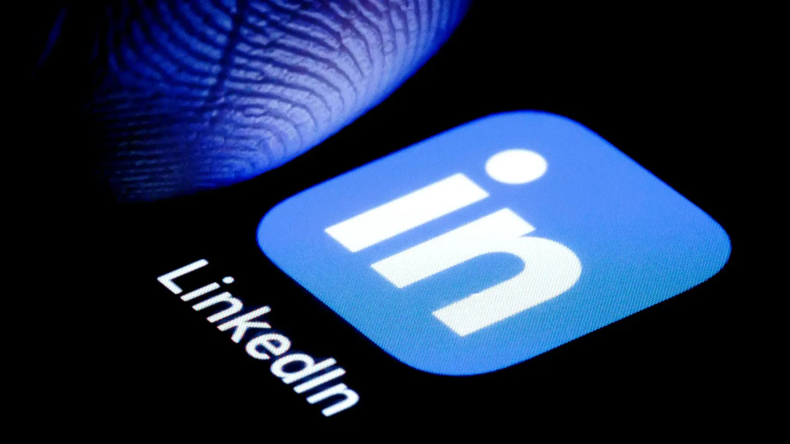 6 استراتيجيات فعّالة لاستخدام LinkedIn في تعزيز نمو أعمالك.