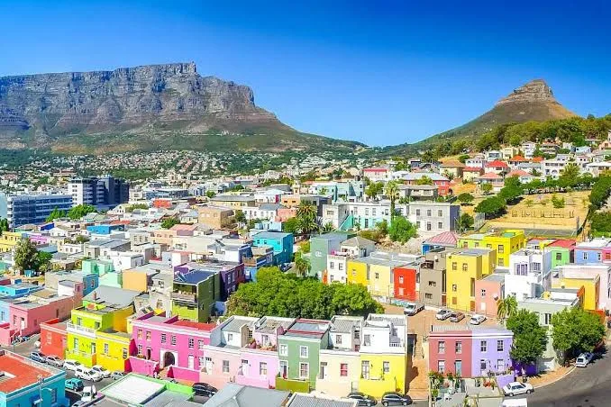 أبرز 10 مدن ملائمة للعيش في أفريقيا بحلول عام 2025