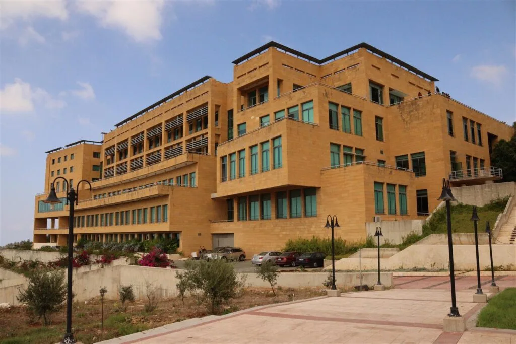 أبرز الجامعات العربية في تصنيف QS لعام 2025