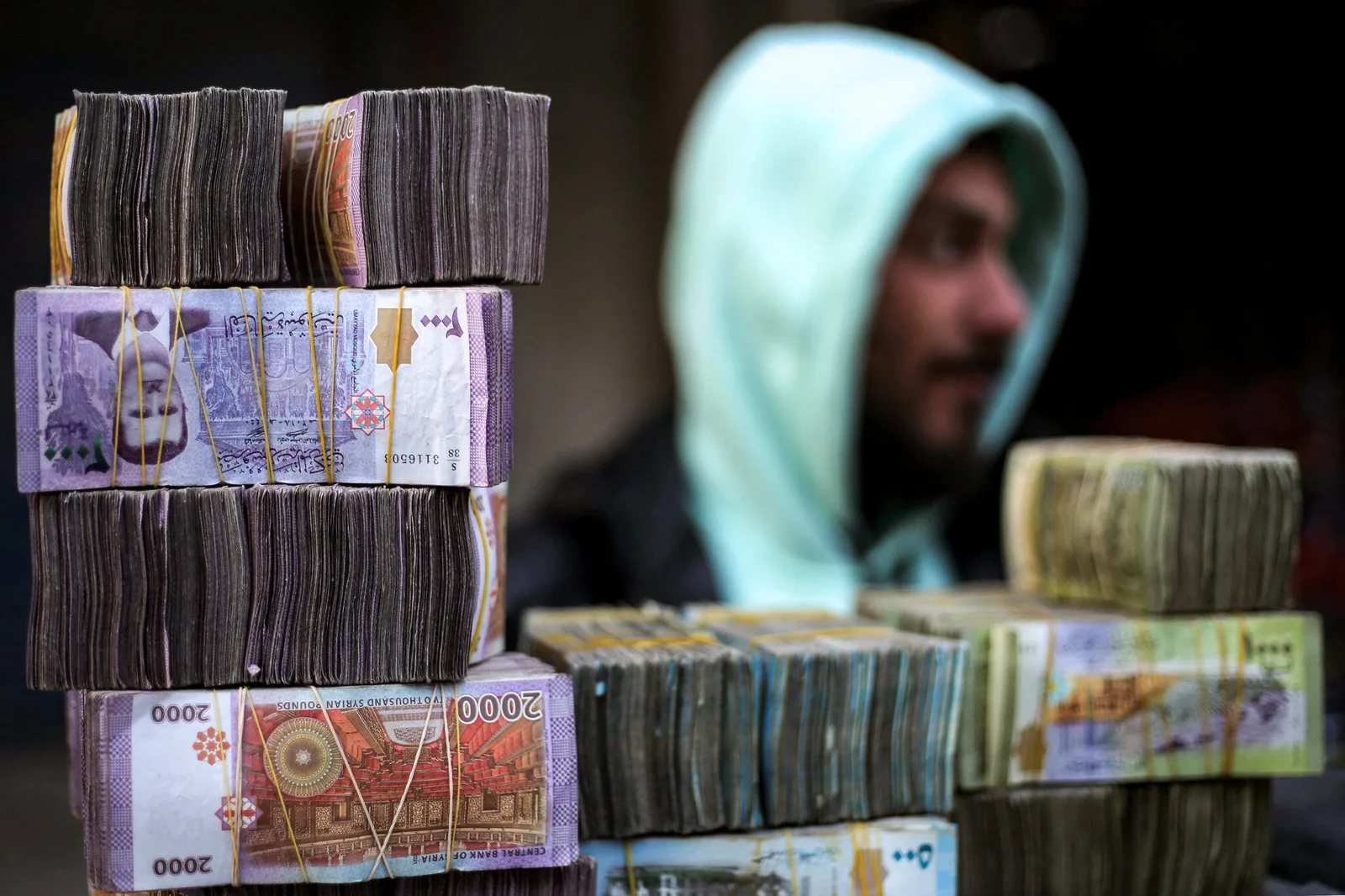 فهم أثر حذف الأصفار من العملة: ماذا يعني ولماذا يحدث؟