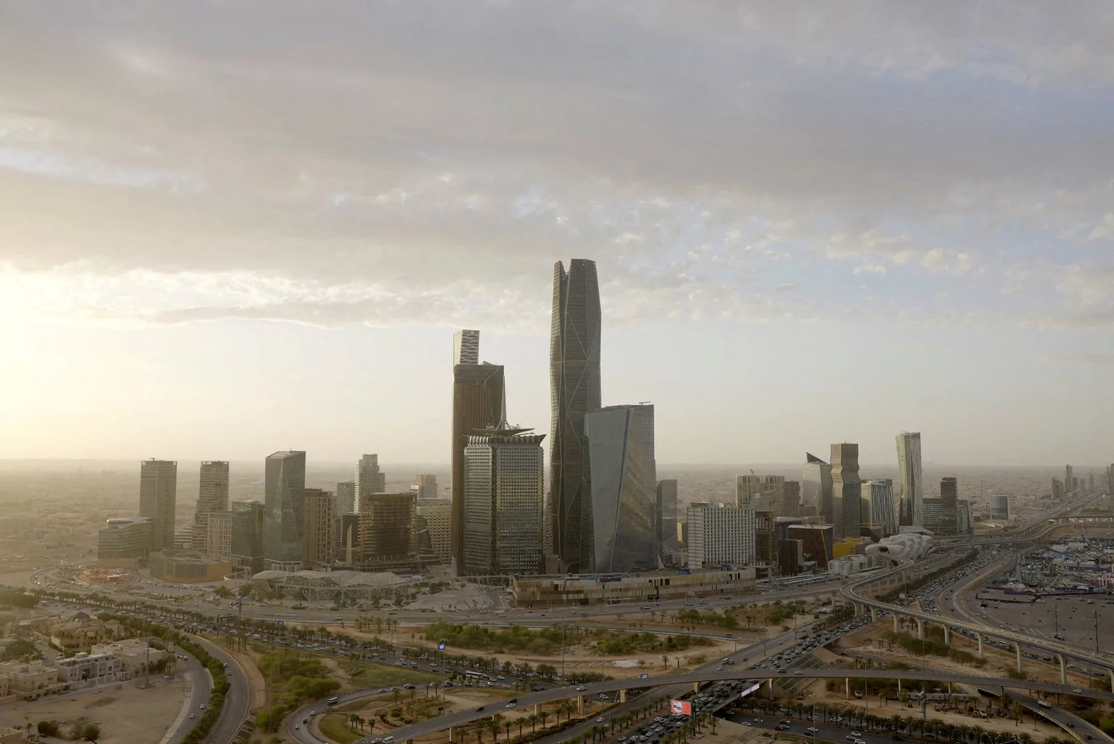 5 أفكار ريادية مربحة للشباب في السوق السعودي