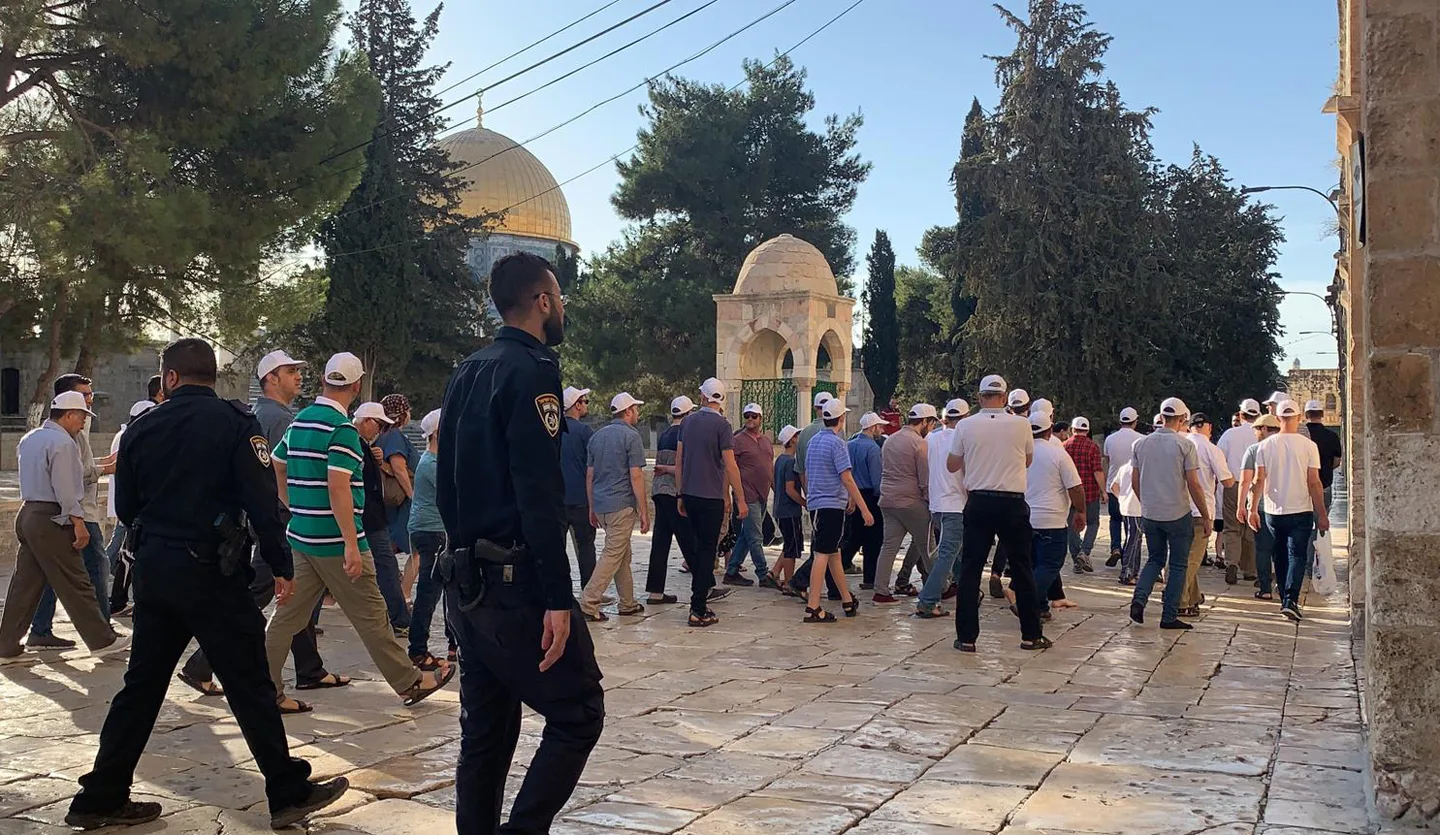 استمرار إغلاق المسجد الأقصى في القدس لليوم السادس عشر وسط تحذيرات من تصعيد خطير