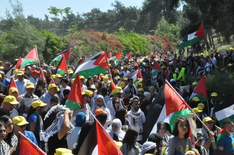 الحرب على غزة تجبر الشركات الإسرائيلية على رفع الأجور وسط تراجع الوظائف