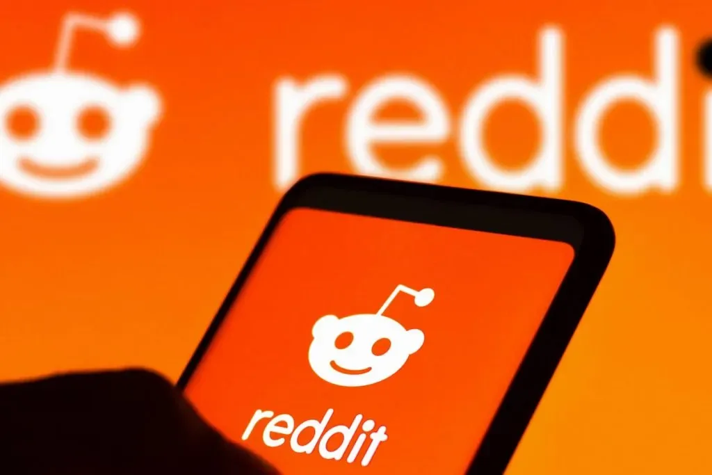 "Google" تعقد صفقة مع "Reddit" بـ 60 مليون دولار لتدريب الذكاء الاصطناعي
