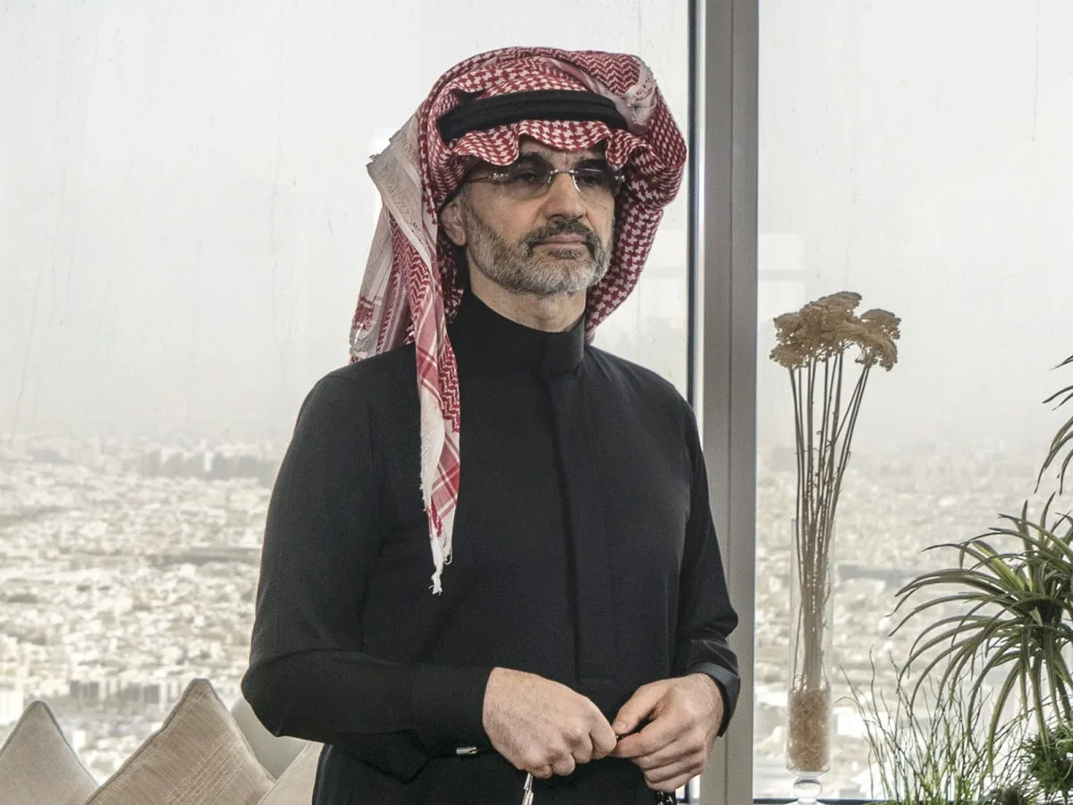 كم ثروة الأمير الوليد بن طلال؟