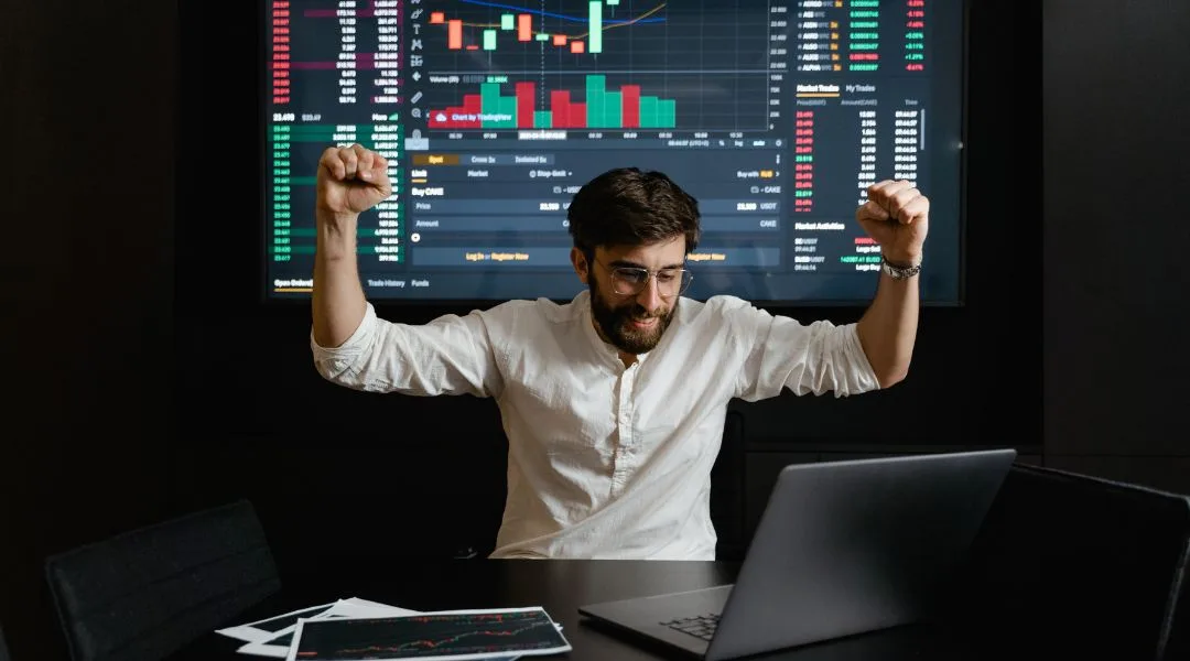 قواعد أساسية لتحقيق التداول الناجح: استراتيجيات للمتداولين الجدد والمتقدمين
