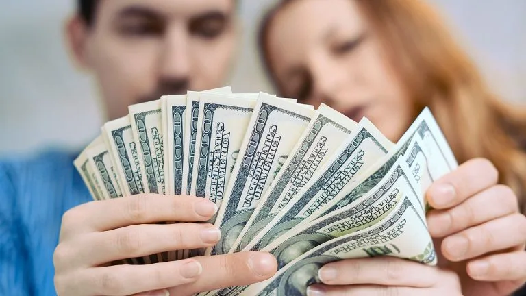عادات مالية تقف بينك وبين الثراء.. تجنبها الآن! - صورة 2