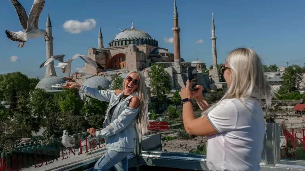تركيا تستقطب نحو 29 مليون سائح أجنبي خلال سبعة أشهر