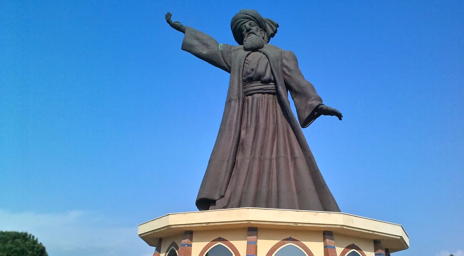 أعظم 10 شعراء في الأدب الإنجليزي عبر التاريخ