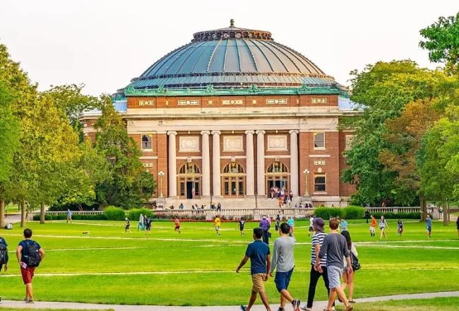 أكبر 5 جامعات في أمريكا من حيث عدد الطلاب - صورة 3