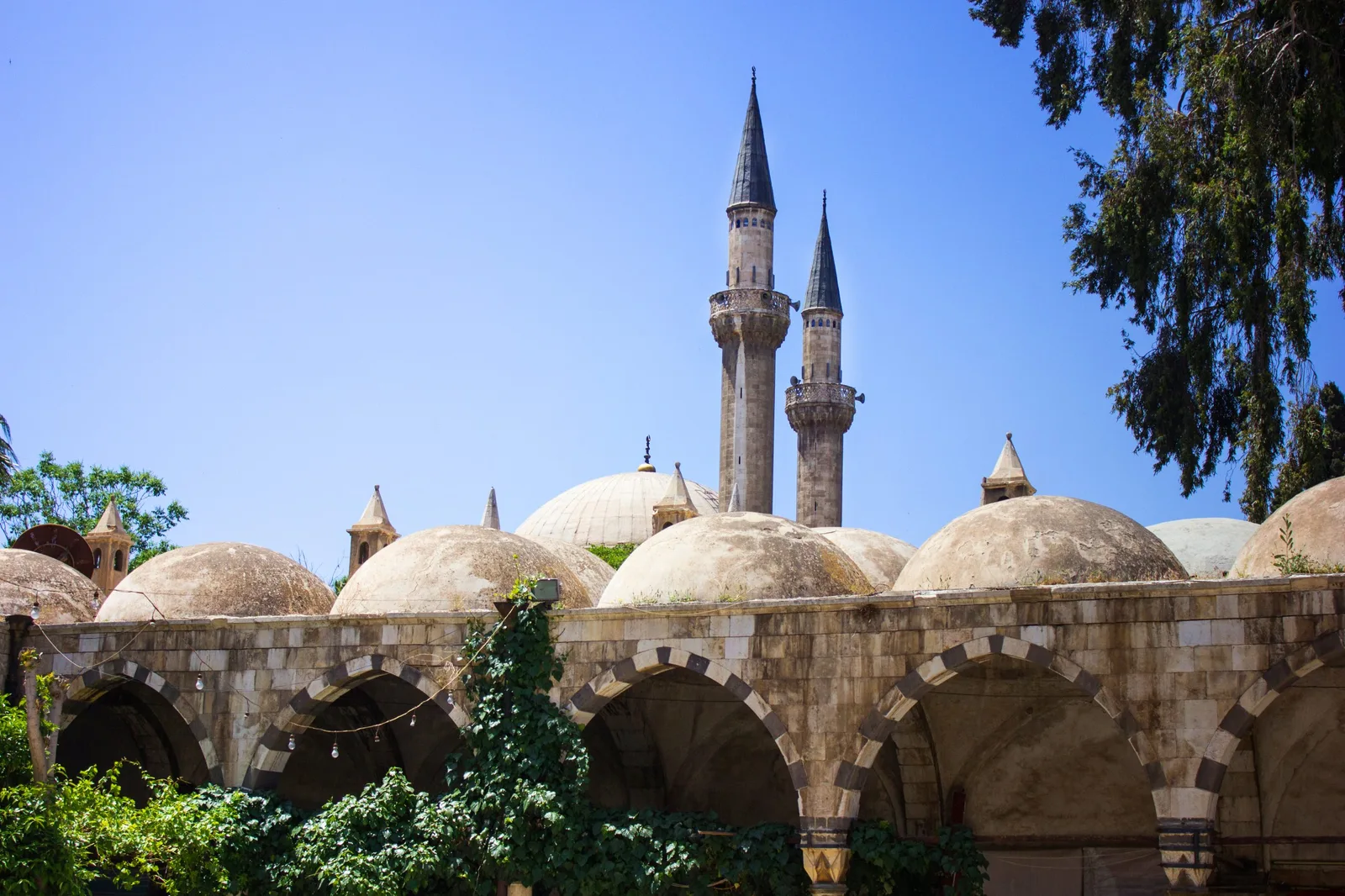 دليل السياحة الأثرية في دمشق
