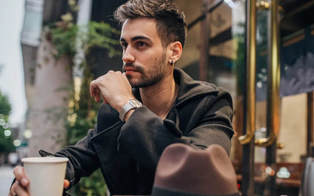 علامات بارزة تدل على مستوى عالٍ من الثقة بالنفس - صورة 2