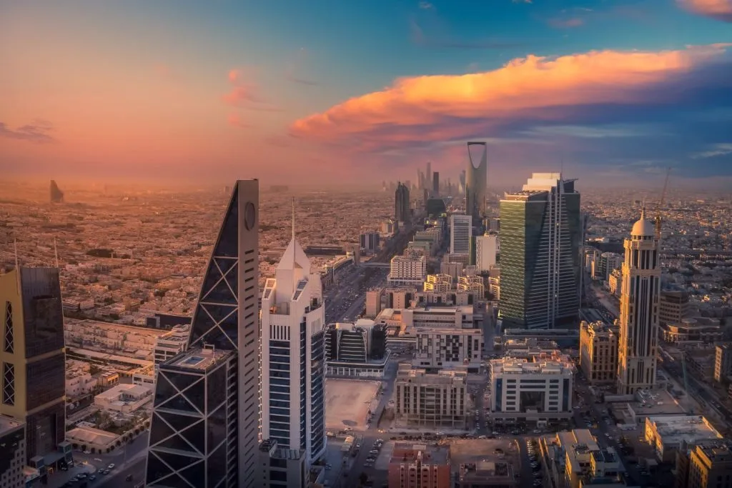 مزايا الإقامة المميزة في السعودية