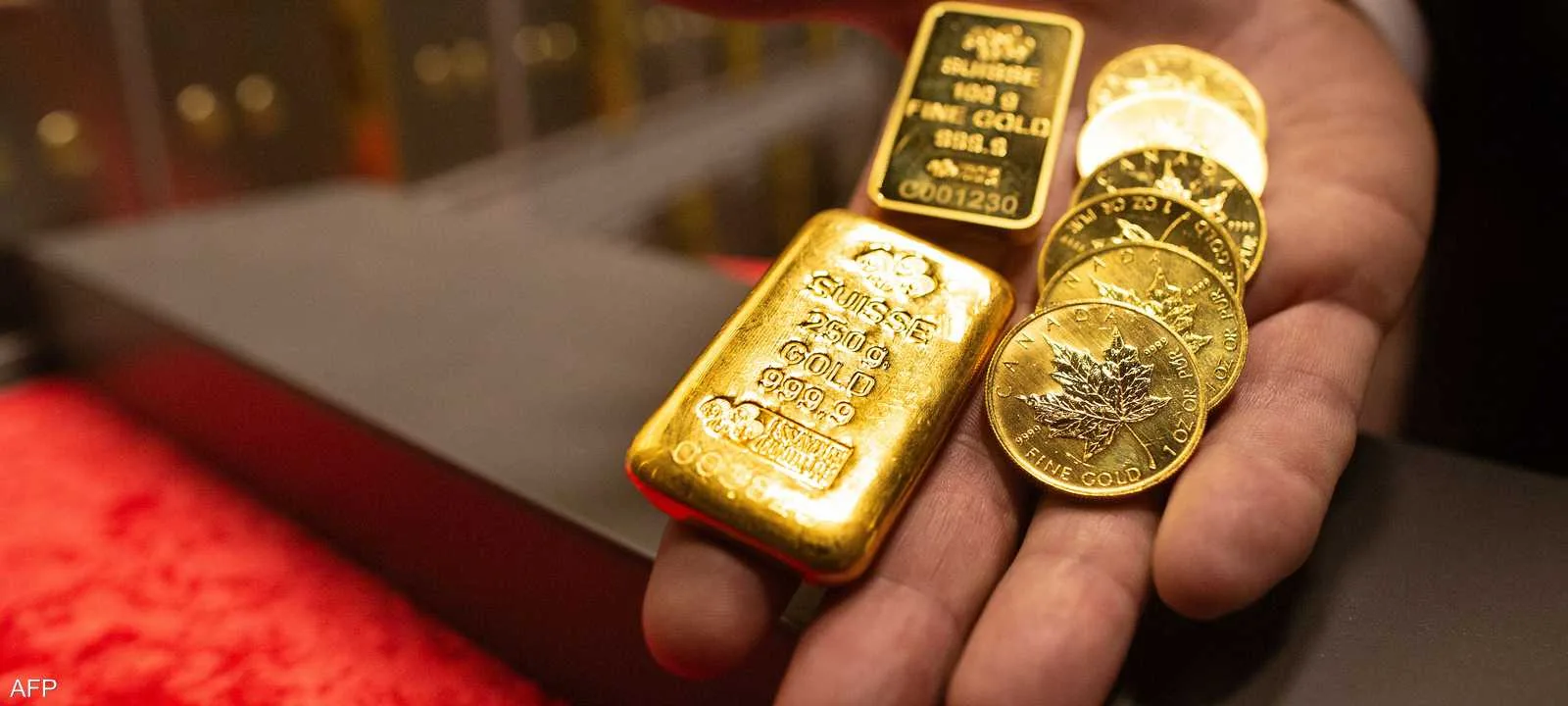 خبير يفسر سبب الانهيار المفاجئ لأسعار الذهب والفضة
