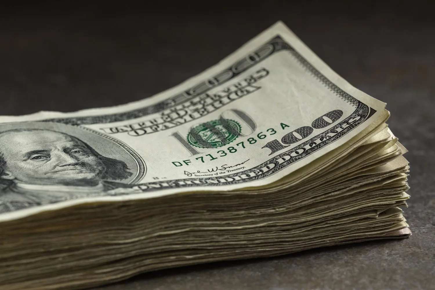 إجمالي ديون أمريكا تتجاوز 30 تريليون دولار