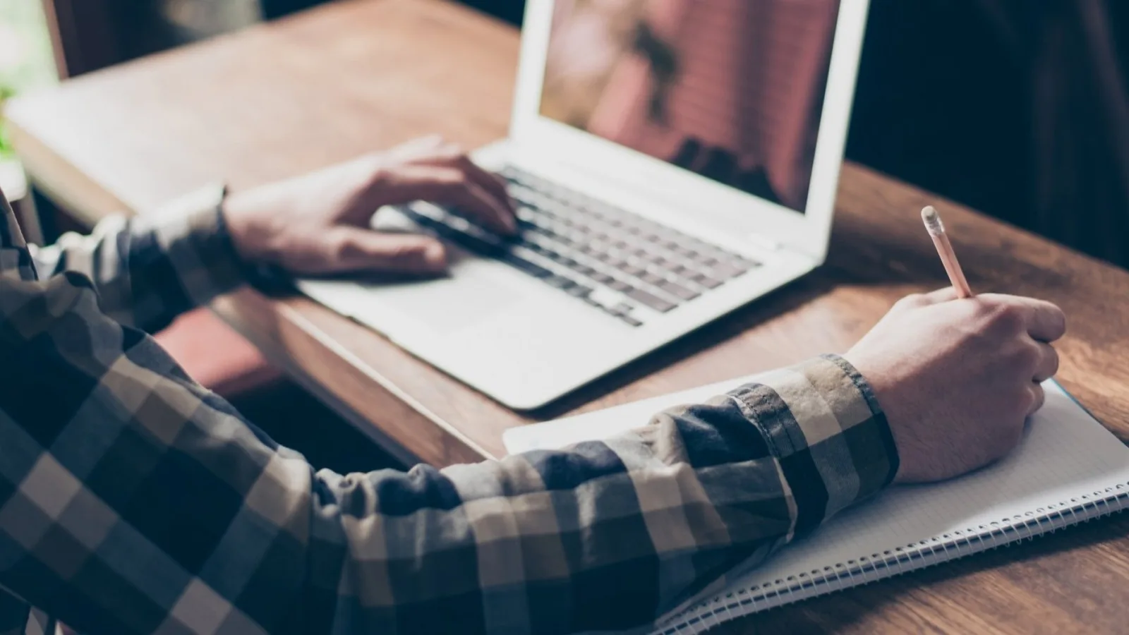 أفضل 5 مواقع كورسات عربية موثوقة