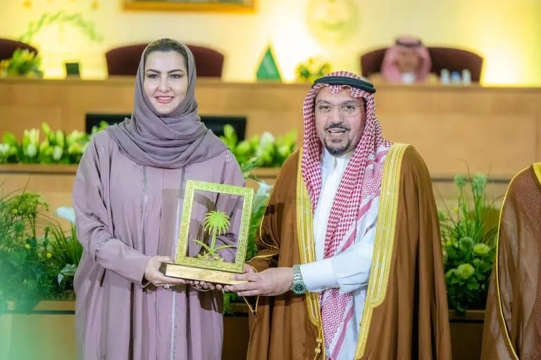 من هي خلود المانع وما علاقتها بالذكاء الاصطناعي ؟ - صورة 3